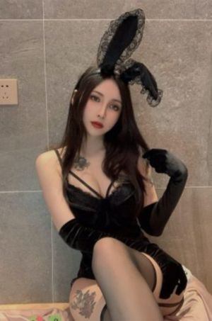 真人男女床上日B_DVD免费观看最新